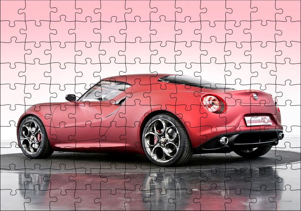 Alfa Romeo 4C Concept Arabası Görseli Puzzle Yapboz MDF Ahşap 120 Parça 24 cm X 34 cm