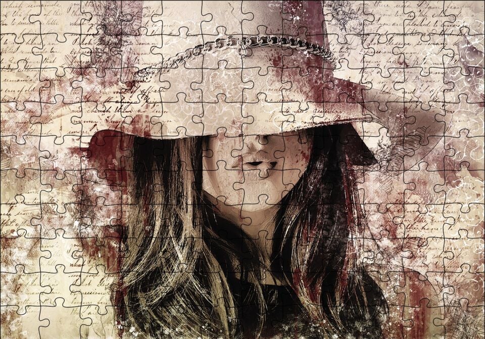 Mektup Zemininde Şapkalı Kız Puzzle Yapboz MDF Ahşap 120 Parça 24 cm X 34 cm
