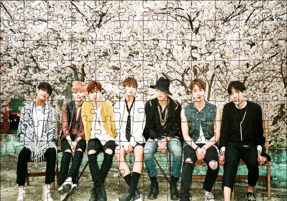 Kore Pop Grubu BTS Puzzle Yapboz MDF Ahşap 120 Parça 24 cm X 34 cm