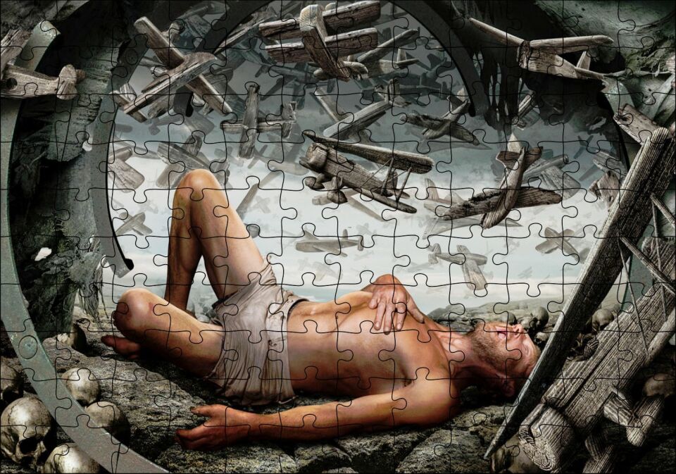 Baygın Adam Kurukafalar ve Uçaklar İllüstrasyon Puzzle Yapboz MDF Ahşap 120 Parça 24 cm X 34 cm