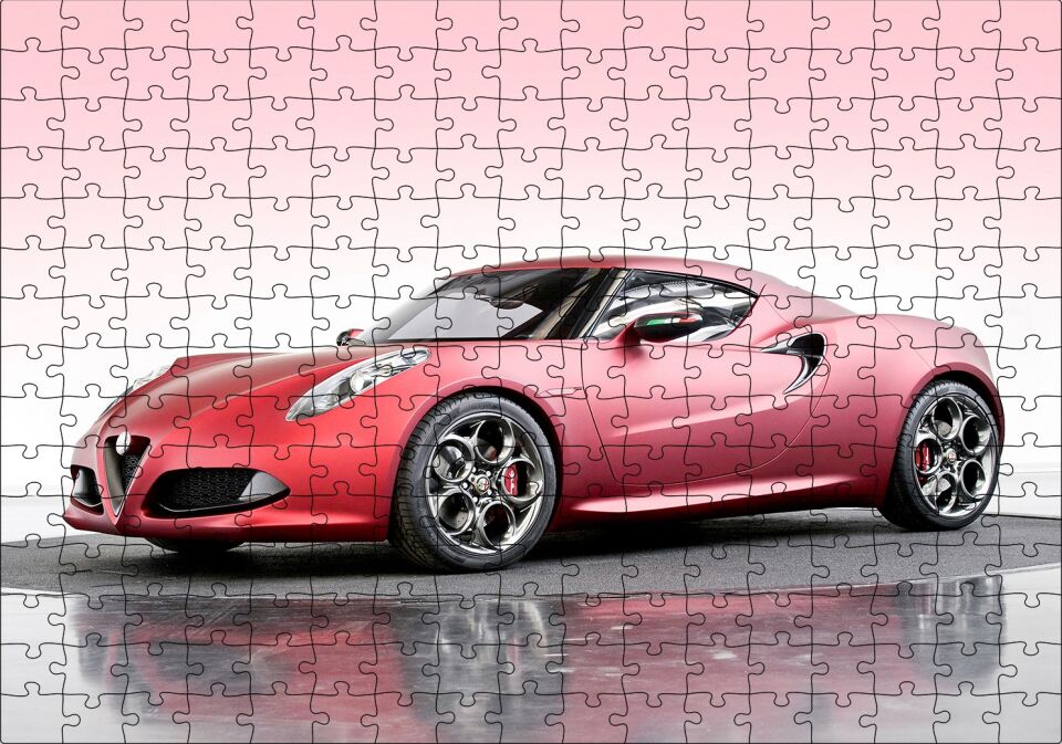 Alfa Romeo 4C Concept Kırmızı Otomobil Görseli Puzzle Yapboz MDF Ahşap 255 Parça 34 cm X 49 cm