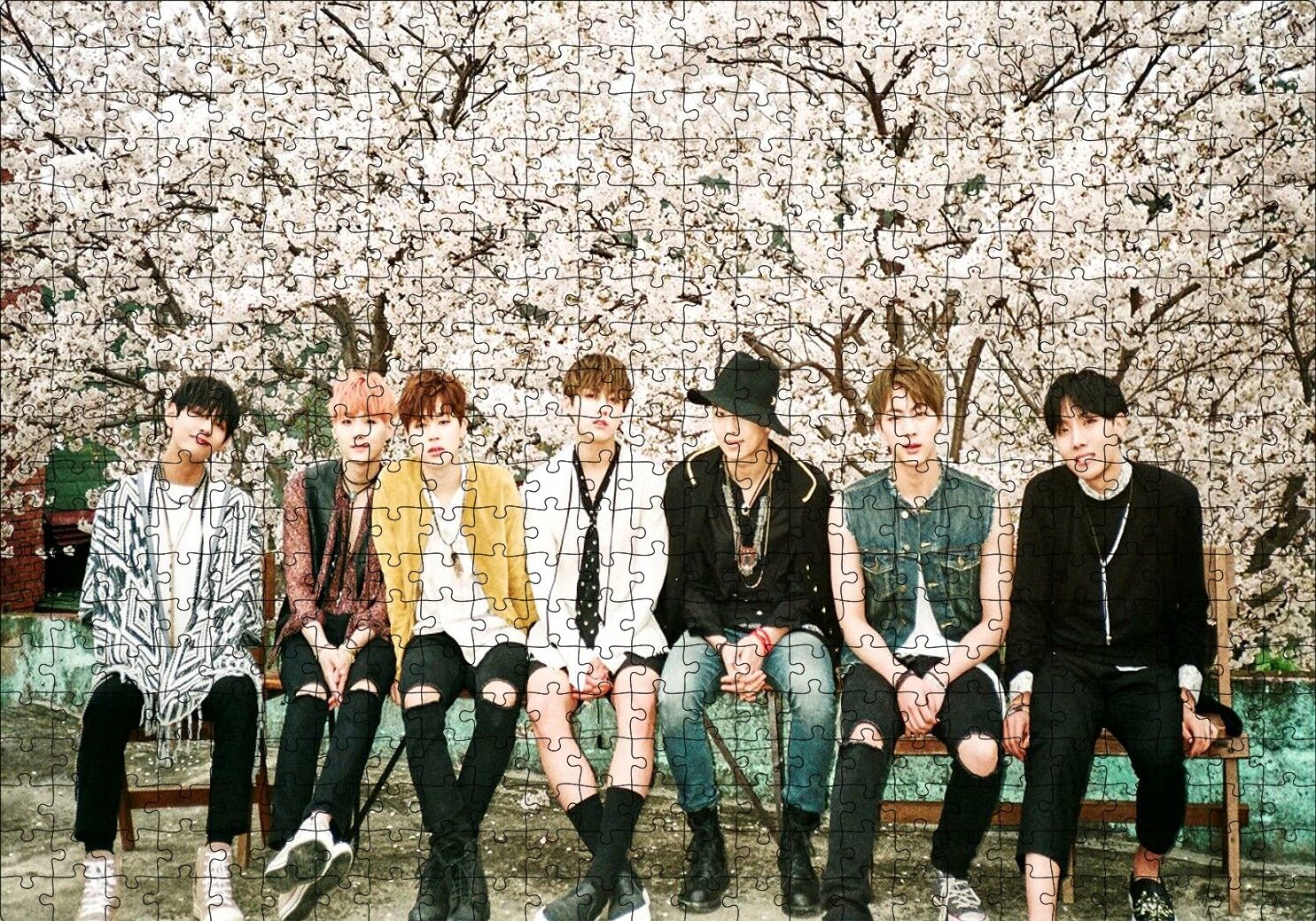 Kore Pop Grubu BTS Puzzle Yapboz MDF Ahşap 500 Parça 49 cm X 68 cm