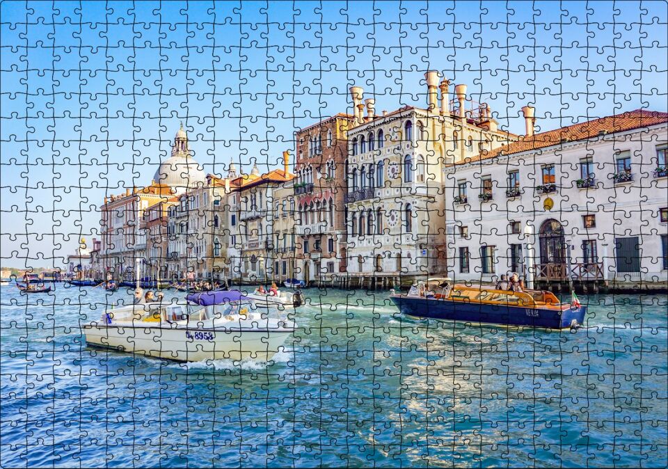 İtalya Venedik Binalar ve Kanalda Tekneler Puzzle Yapboz MDF Ahşap 500 Parça 49 cm X 68 cm