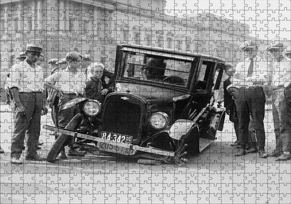 Antika Chevrolet Tekerlek Arızası Puzzle Yapboz MDF Ahşap 500 Parça 49 cm X 68 cm
