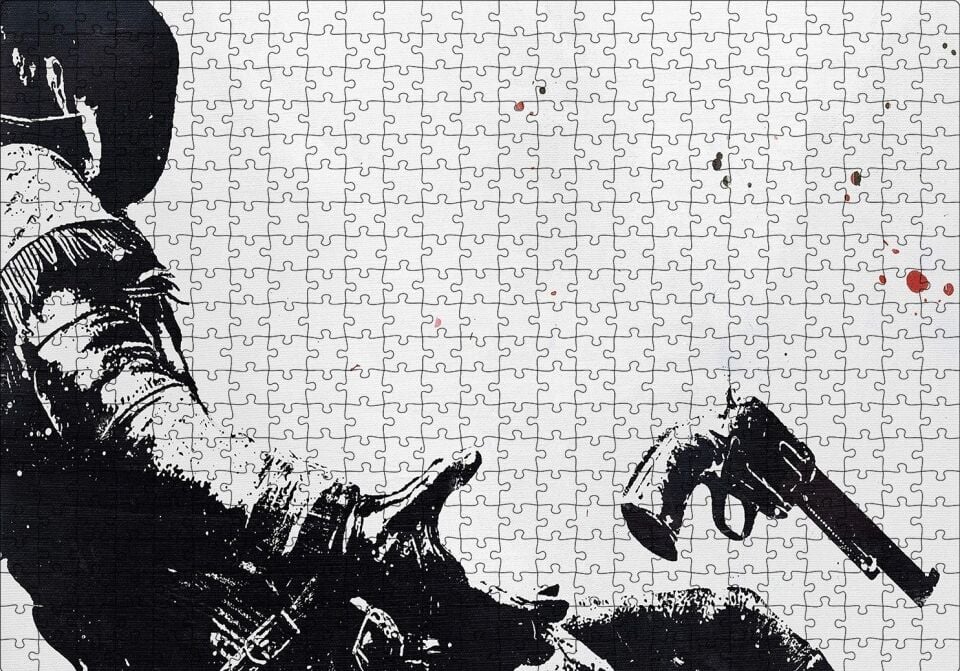 Kovboy Düşerken Yakın Detay Siyah Beyaz Puzzle Yapboz MDF Ahşap 500 Parça 49 cm X 68 cm