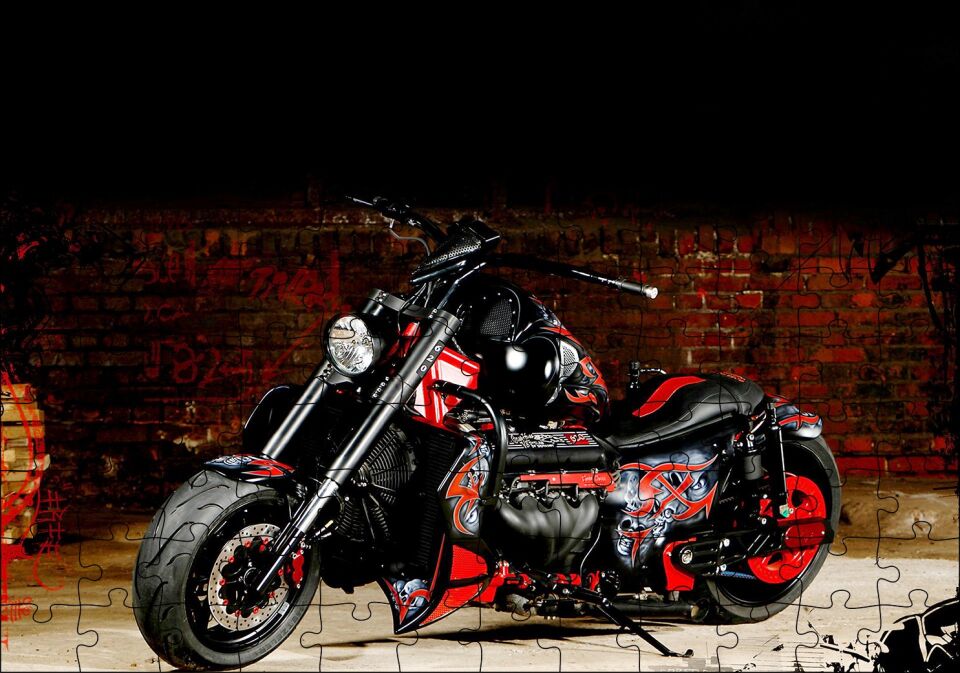 Boss Hoss Motosiklet Siyah Kırmızı Görsel Puzzle Yapboz MDF Ahşap 120 Parça 24 cm X 34 cm