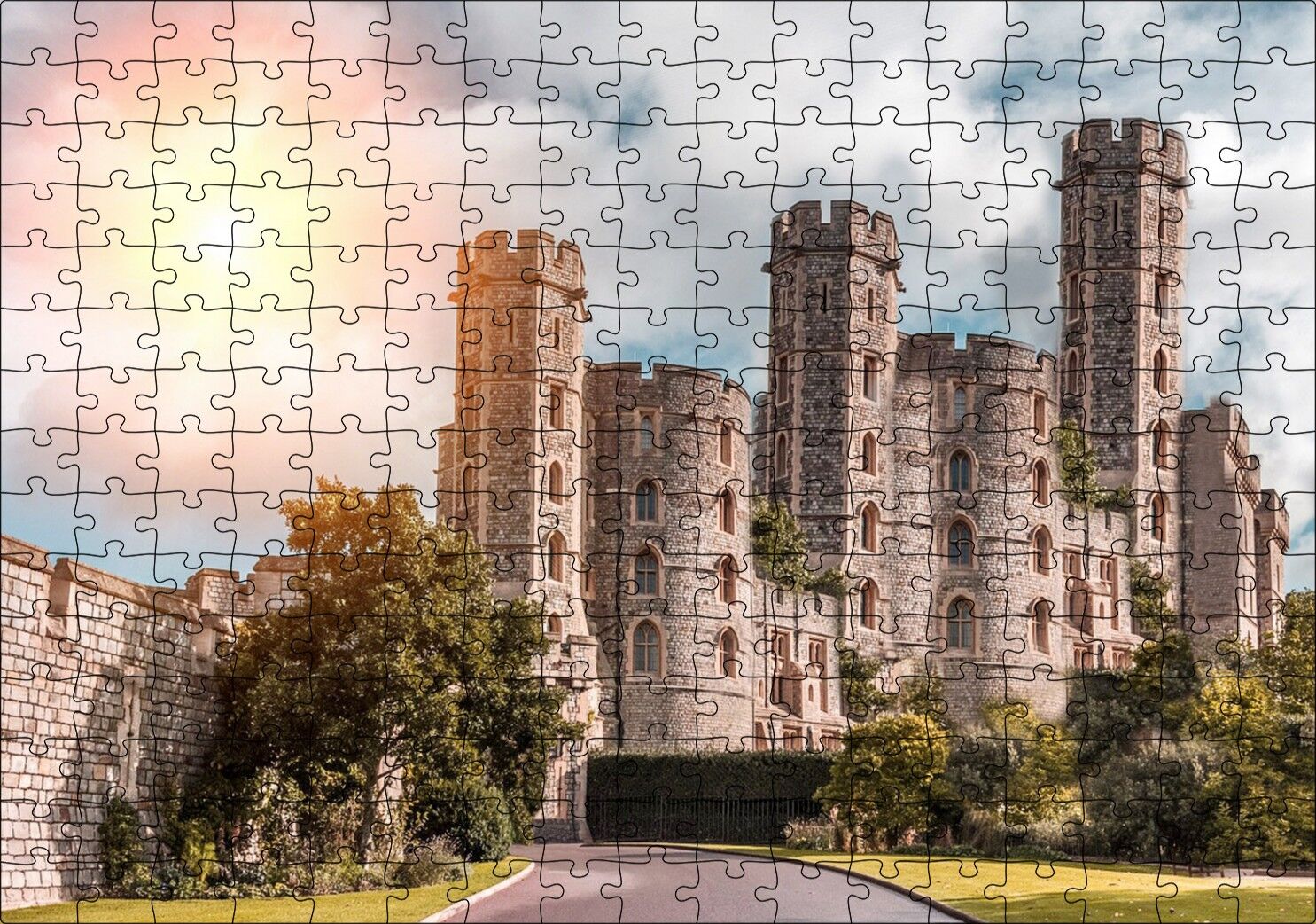 Avrupa Soylu Malikanesi ve Bulutlu Gökler Puzzle Yapboz MDF Ahşap 255 Parça 34 cm X 49 cm