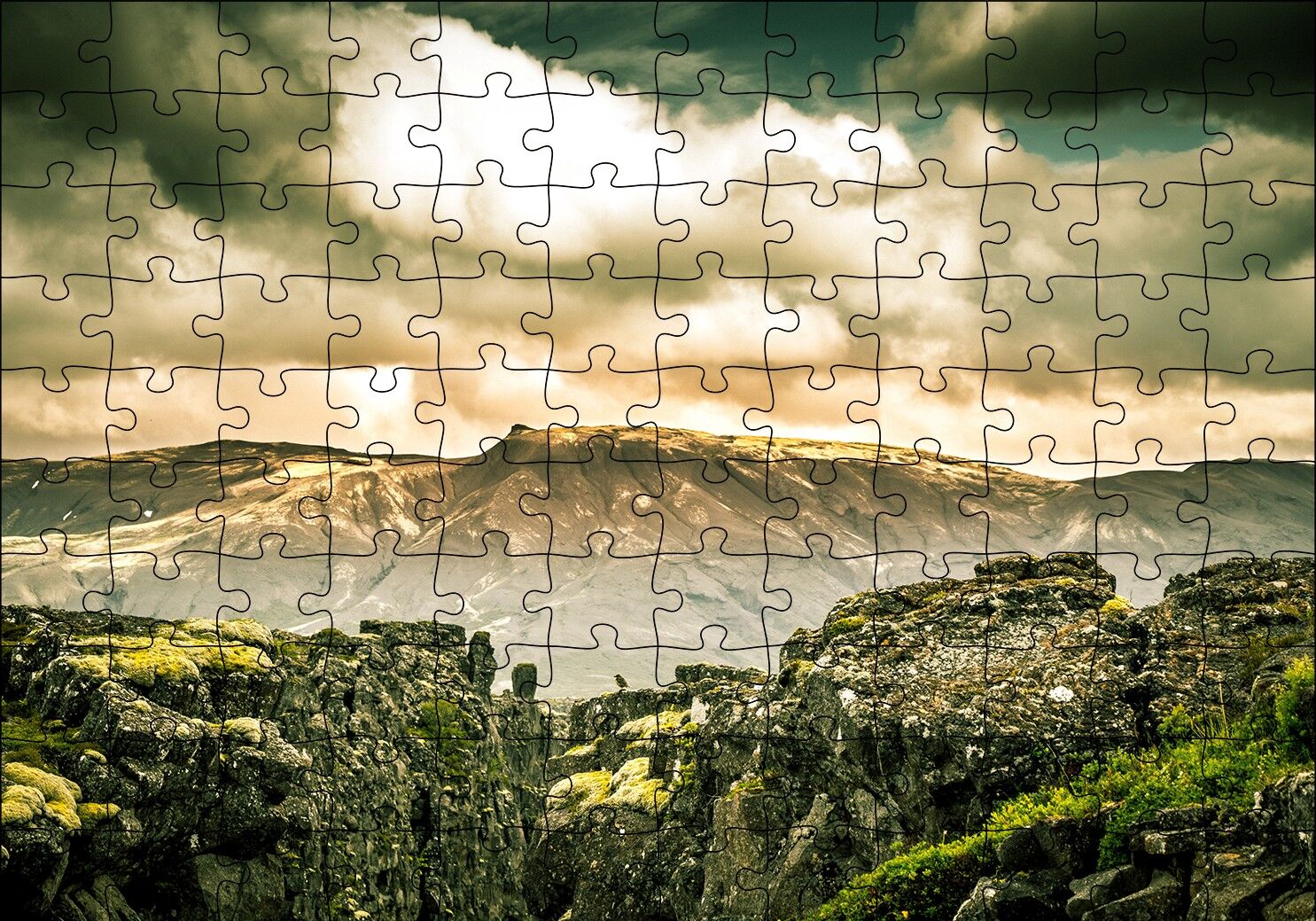 Çıplak Tepeler Bulutlar ve Kayalıklar Puzzle Yapboz MDF Ahşap 120 Parça 24 cm X 34 cm