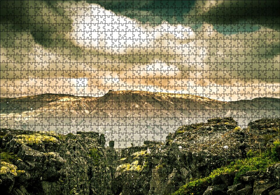 Çıplak Tepeler Bulutlar ve Kayalıklar Puzzle Yapboz MDF Ahşap 1000 Parça 49 cm X 68 cm