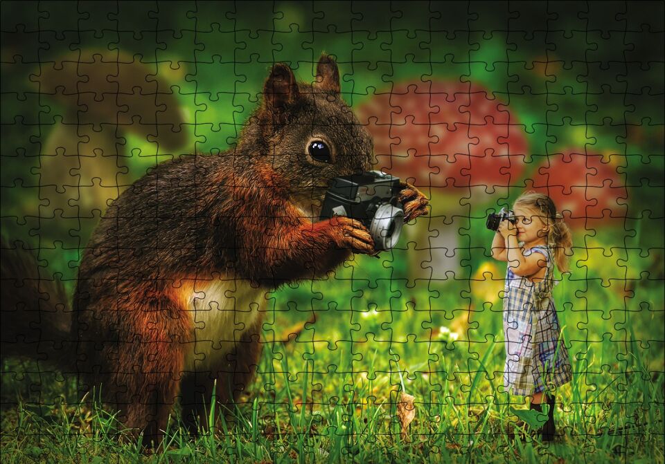 Sincap Kız Fotoğraf Çekimi Puzzle Yapboz MDF Ahşap 255 Parça 34 cm X 49 cm
