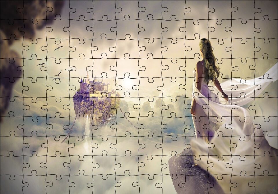 Rüyadaki Kadın Fantastik Puzzle Yapboz MDF Ahşap 120 Parça 24 cm X 34 cm