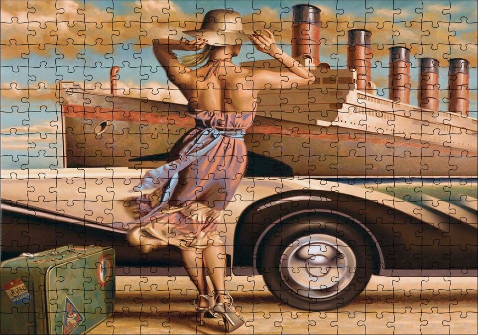 Titanik, Eski Araba ve Yeşil Bavuluyla Genç Kadın Puzzle Yapboz MDF Ahşap 255 Parça 34 cm X 49 cm