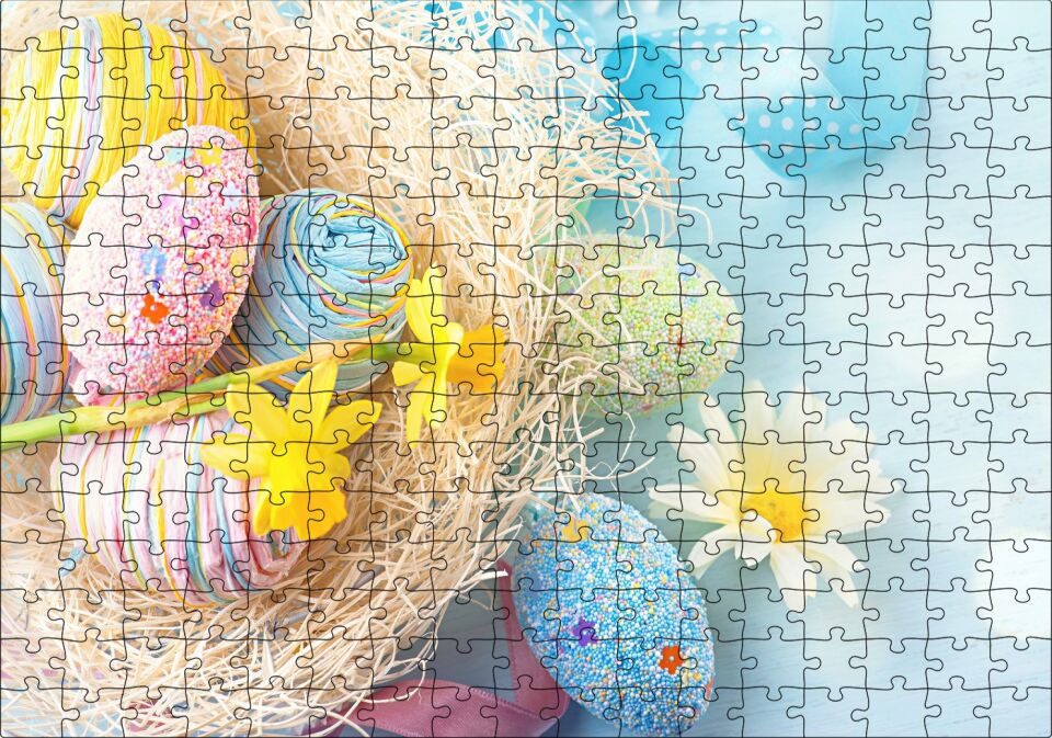Rengarenk Boyalı Süslü Sürpriz Yumurtalar Puzzle Yapboz MDF Ahşap 255 Parça 34 cm X 49 cm