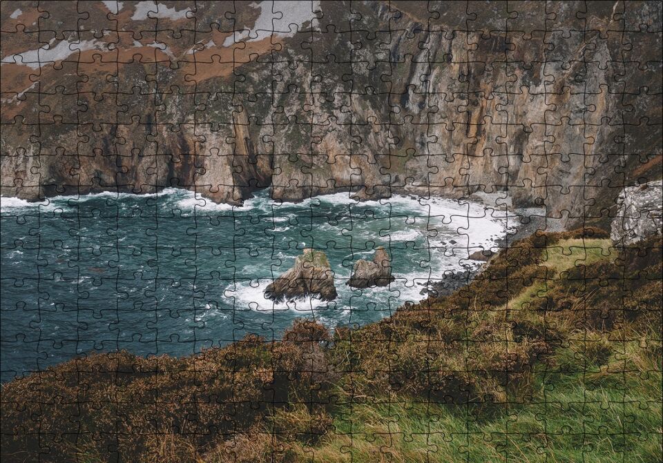 Hırçın Deniz ve Koyun Sonunda Kayalıklar Puzzle Yapboz MDF Ahşap 255 Parça 34 cm X 49 cm