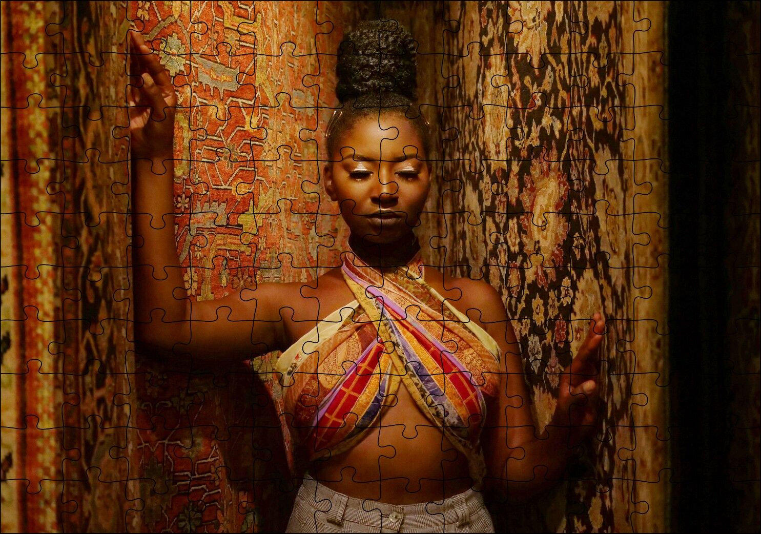 Afrikalı Duru Güzellik ve Yöresel Kıyafeti Puzzle Yapboz MDF Ahşap