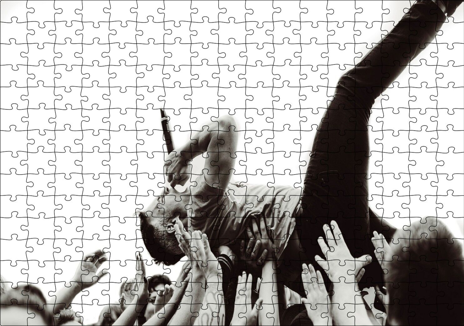Rock Solisti Eller Üzerinde Siyah Beyaz Puzzle Yapboz MDF Ahşap 255 Parça 34 cm X 49 cm