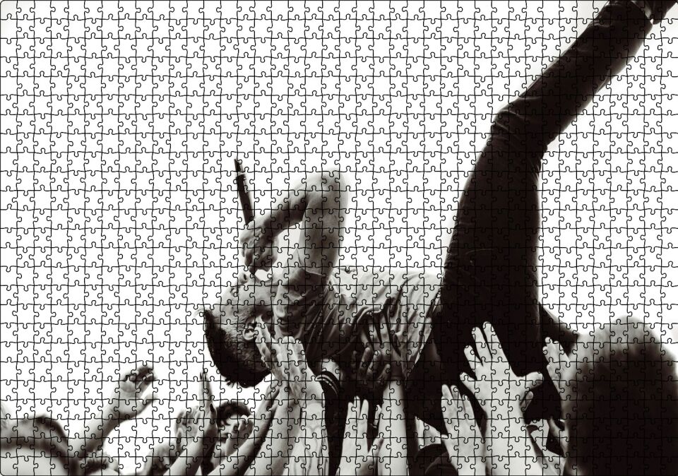Rock Solisti Eller Üzerinde Siyah Beyaz Puzzle Yapboz MDF Ahşap 1000 Parça 49 cm X 68 cm