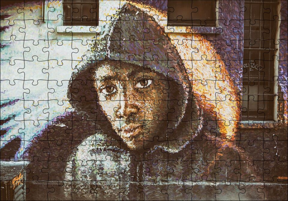 Kapşonlu Siyahi Çocuk Duvar Boyama Puzzle Yapboz MDF Ahşap