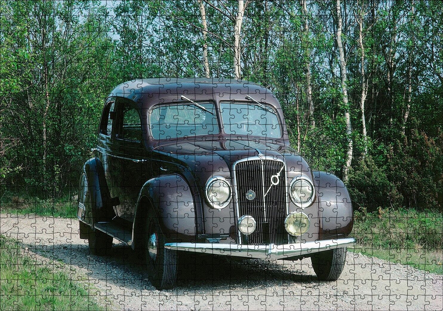 Volvo PV36 Carioca Modeli İle Ormanda Gezinti Puzzle Yapboz MDF Ahşap 500 Parça 49 cm X 68 cm