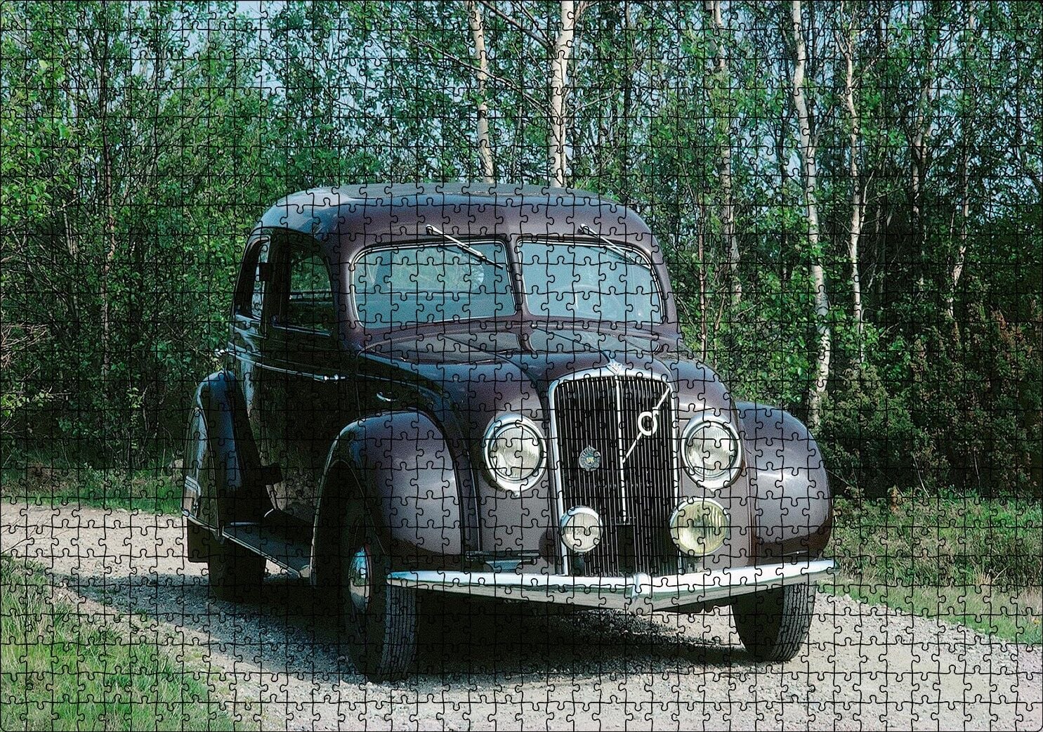 Volvo PV36 Carioca Modeli İle Ormanda Gezinti Puzzle Yapboz MDF Ahşap 1000 Parça 49 cm X 68 cm