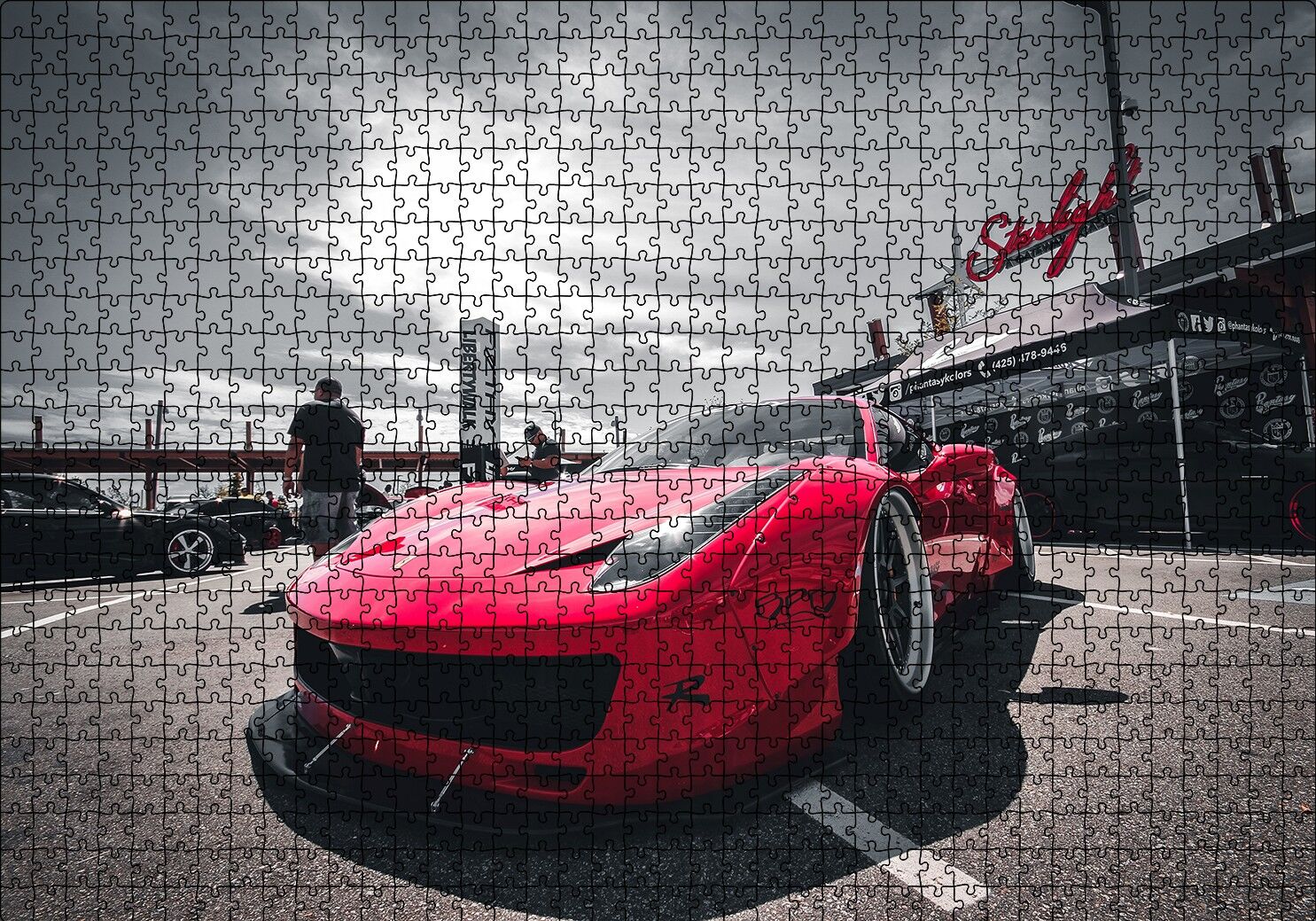 Kırmızı Ferrari Önden Görünüş Puzzle Yapboz MDF Ahşap 1000 Parça 49 cm X 68 cm