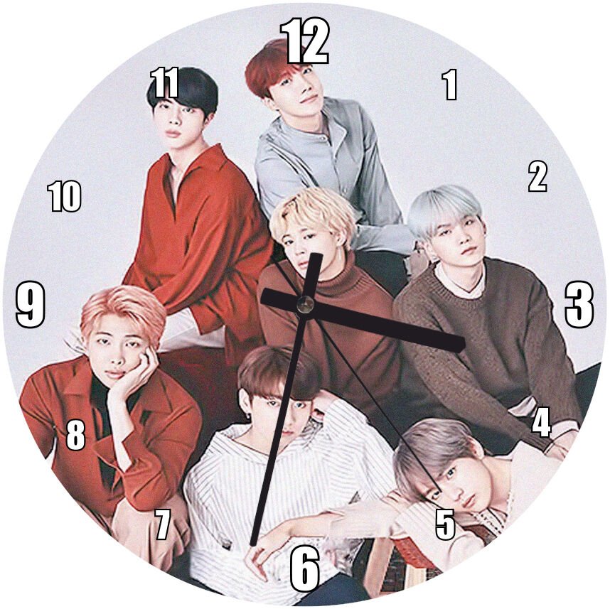 BTS Kore Pop Casual Kıyafetler  Mdf Ahşap Duvar Saati 30 cm Çap