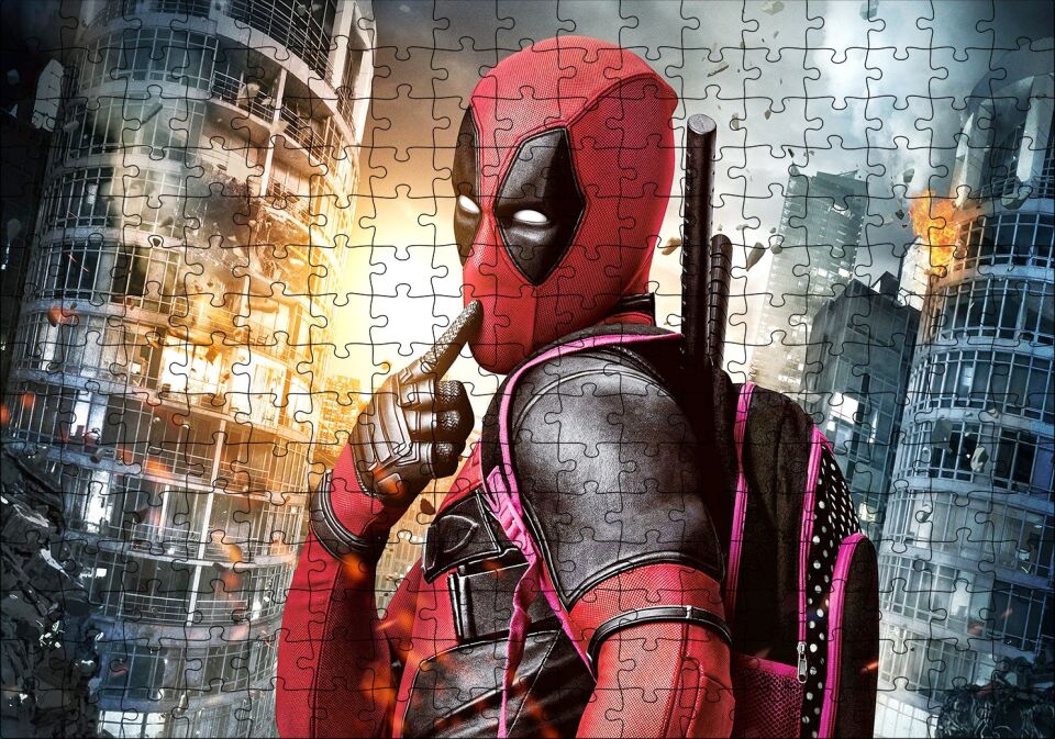 Deadpool Hayret Süper Kahraman Çizgi Roman Görseli Puzzle Yapboz MDF Ahşap 255 Parça 34 cm X 49 cm