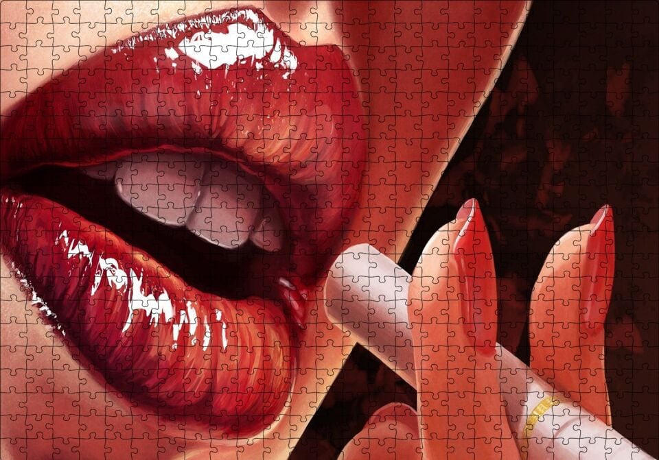Kadın Dudaklar ve Sigara Yakın Plan Çizim Puzzle Yapboz MDF Ahşap 500 Parça 49 cm X 68 cm