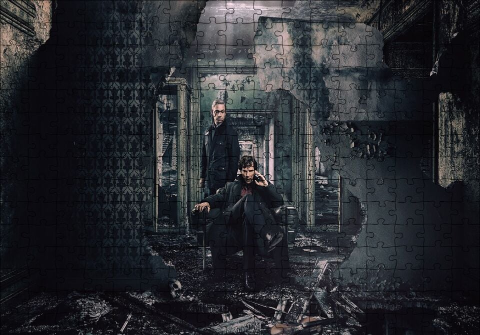 Sherlock ve Watson Yıkıntılar Arasında Puzzle Yapboz MDF Ahşap 255 Parça 34 cm X 49 cm