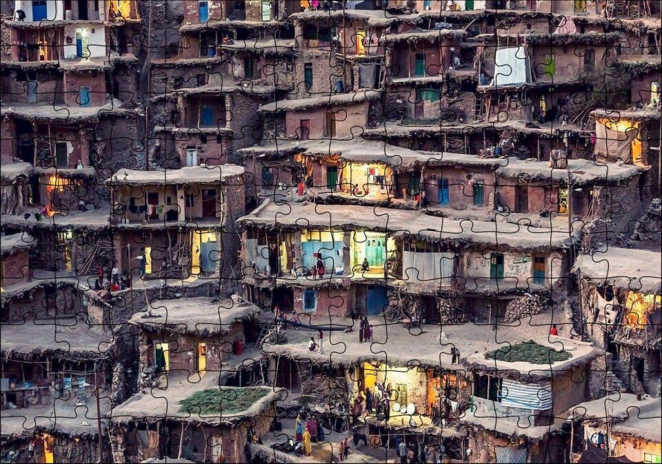 İran'da Teraslar Halindeki Köy Puzzle Yapboz MDF Ahşap