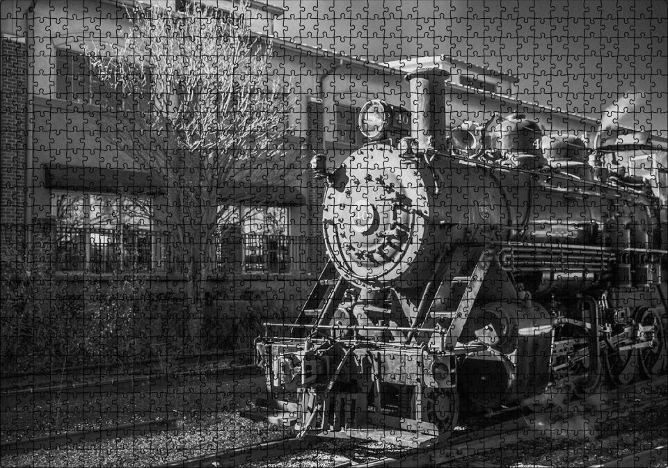 İstasyon ve Buharlı Tren Siyah Beyaz Puzzle Yapboz MDF Ahşap 1000 Parça 49 cm X 68 cm