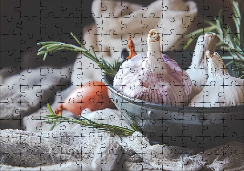 Tabakta Sarmısak Görseli Puzzle Yapboz MDF Ahşap 120 Parça 24 cm X 34 cm