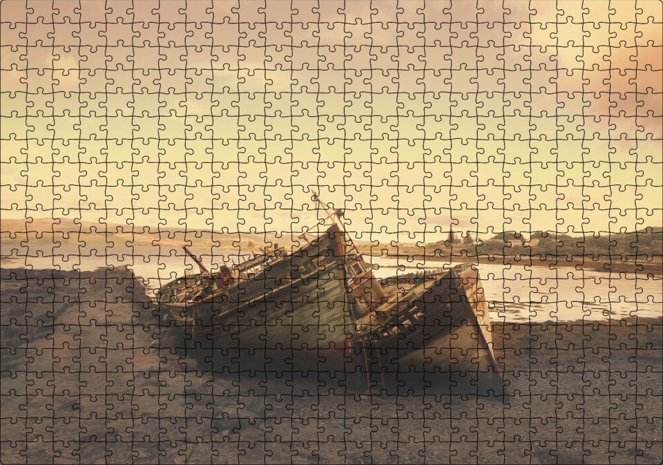 Göl Kıyısında Terkedilmiş Gemiler ve Gün Doğumu Puzzle Yapboz MDF Ahşap 500 Parça 49 cm X 68 cm