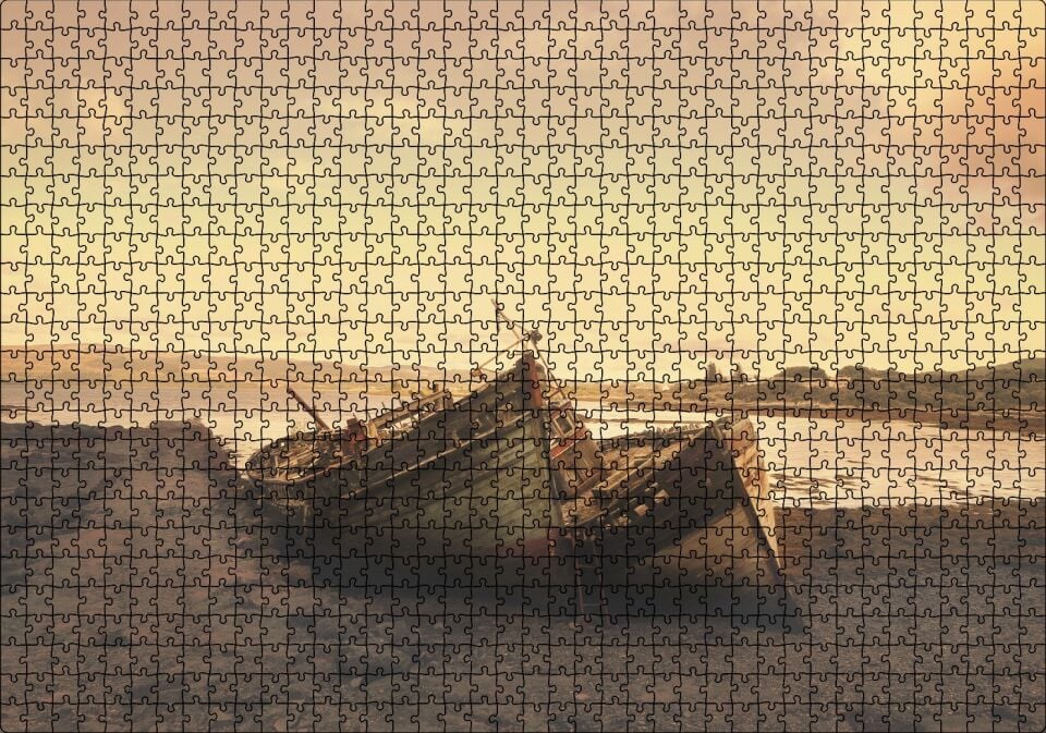 Göl Kıyısında Terkedilmiş Gemiler ve Gün Doğumu Puzzle Yapboz MDF Ahşap 1000 Parça 49 cm X 68 cm