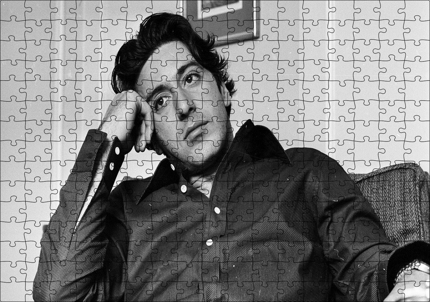 Al Pacino Baba Filminden Bir Poz Puzzle Yapboz MDF Ahşap 255 Parça 34 cm X 49 cm