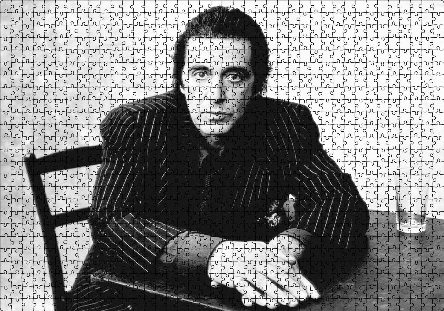 Al Pacino Baba Filminden Çizgili Ceket Puzzle Yapboz MDF Ahşap 1000 Parça 49 cm X 68 cm