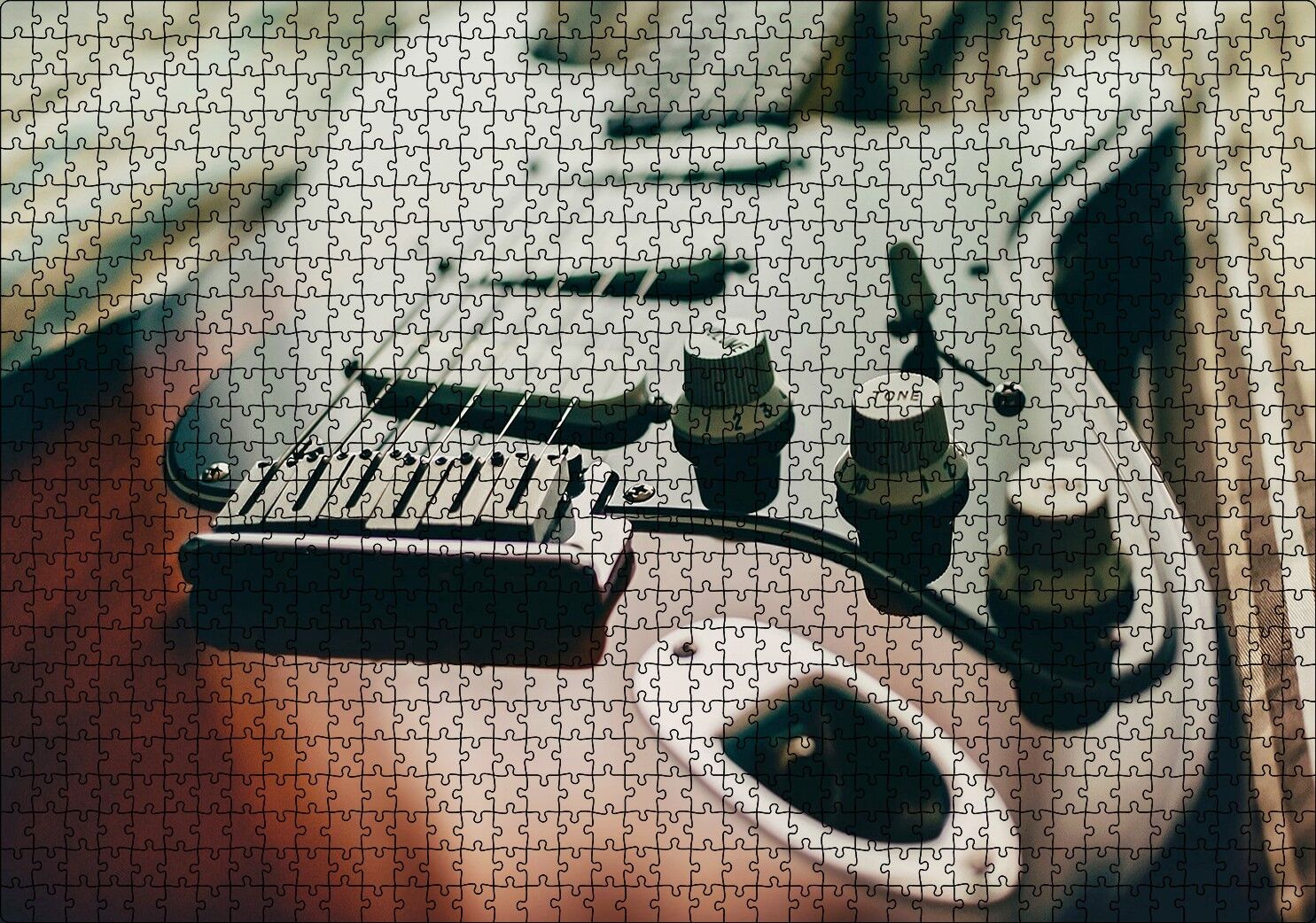 Elektrogitar Yakın Çekim Puzzle Yapboz MDF Ahşap 1000 Parça 49 cm X 68 cm
