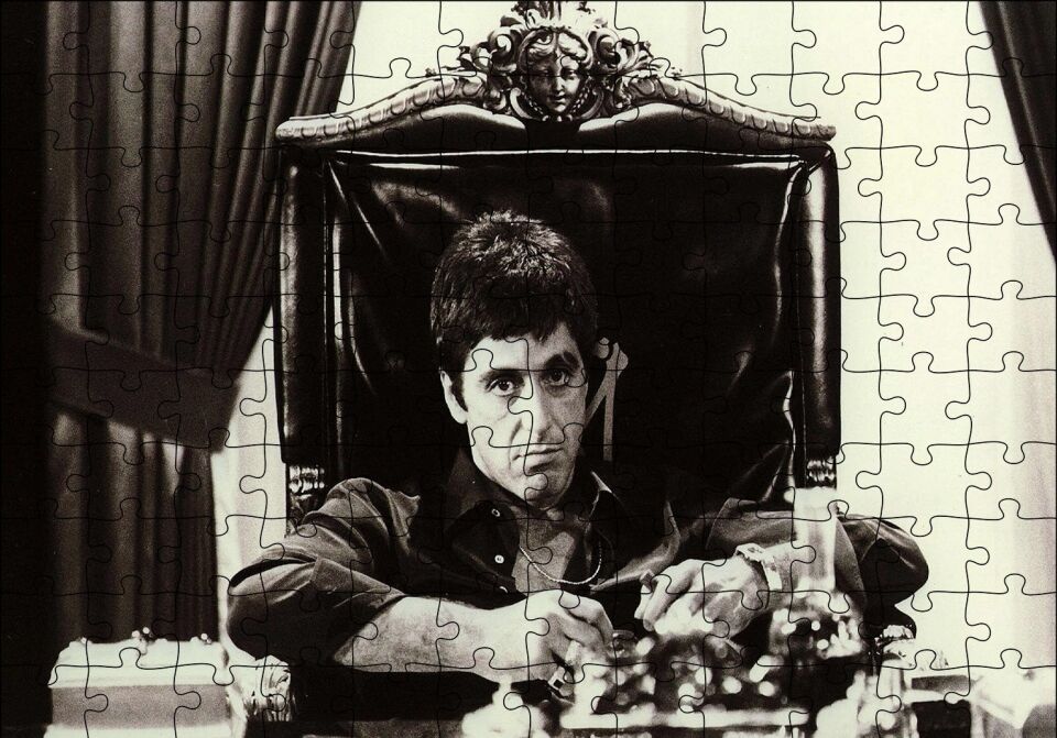 Tony Montana Siyah Beyaz Puzzle Yapboz MDF Ahşap 120 Parça 24 cm X 34 cm