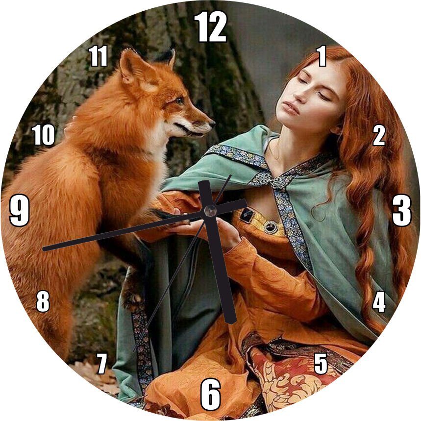 Ormanda Tilki ve Genç Kız  Mdf Ahşap Duvar Saati