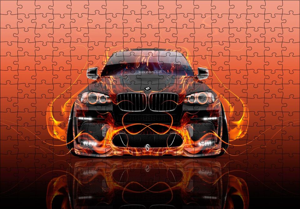 BMW X6 ve Kırmızı Alevler Puzzle Yapboz MDF Ahşap 255 Parça 34 cm X 49 cm