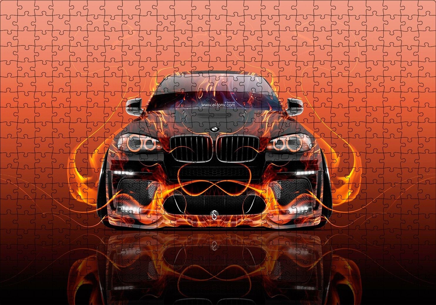 BMW X6 ve Kırmızı Alevler Puzzle Yapboz MDF Ahşap 500 Parça 49 cm X 68 cm