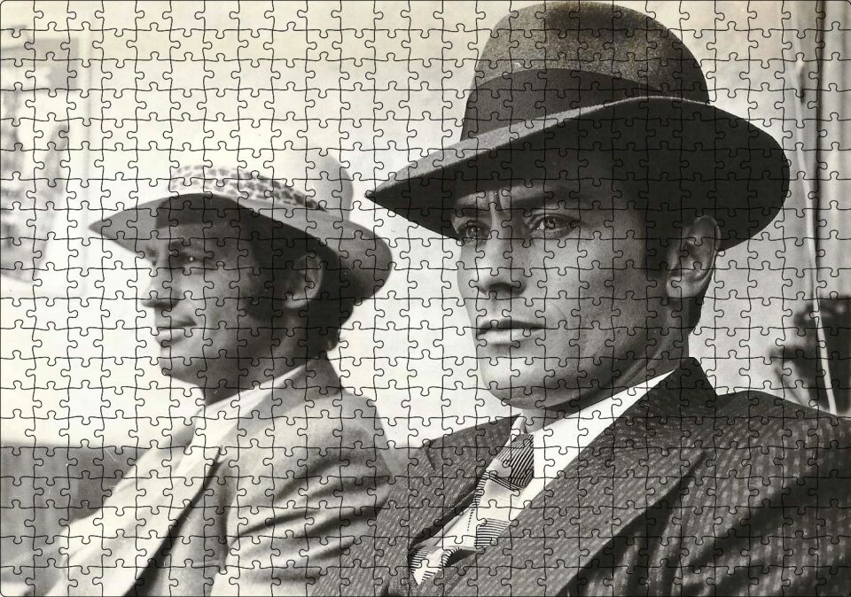 Jean Paul Belmondo ve Alain Delon Siyah Beyaz Puzzle Yapboz MDF Ahşap 500 Parça 49 cm X 68 cm