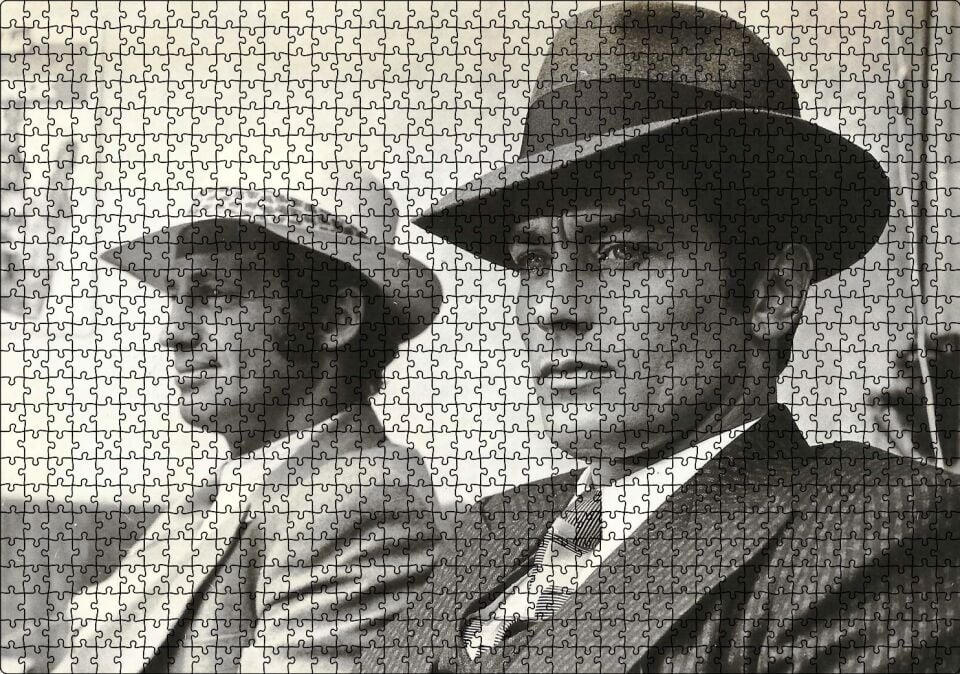 Jean Paul Belmondo ve Alain Delon Siyah Beyaz Puzzle Yapboz MDF Ahşap 1000 Parça 49 cm X 68 cm