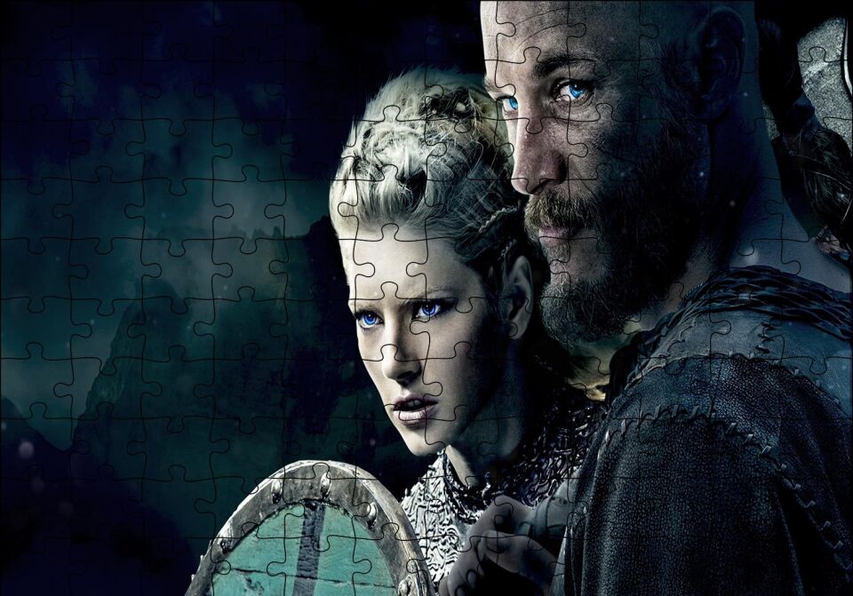 Vikingler Ragnar ve Lagertha Puzzle Yapboz MDF Ahşap 120 Parça 24 cm X 34 cm
