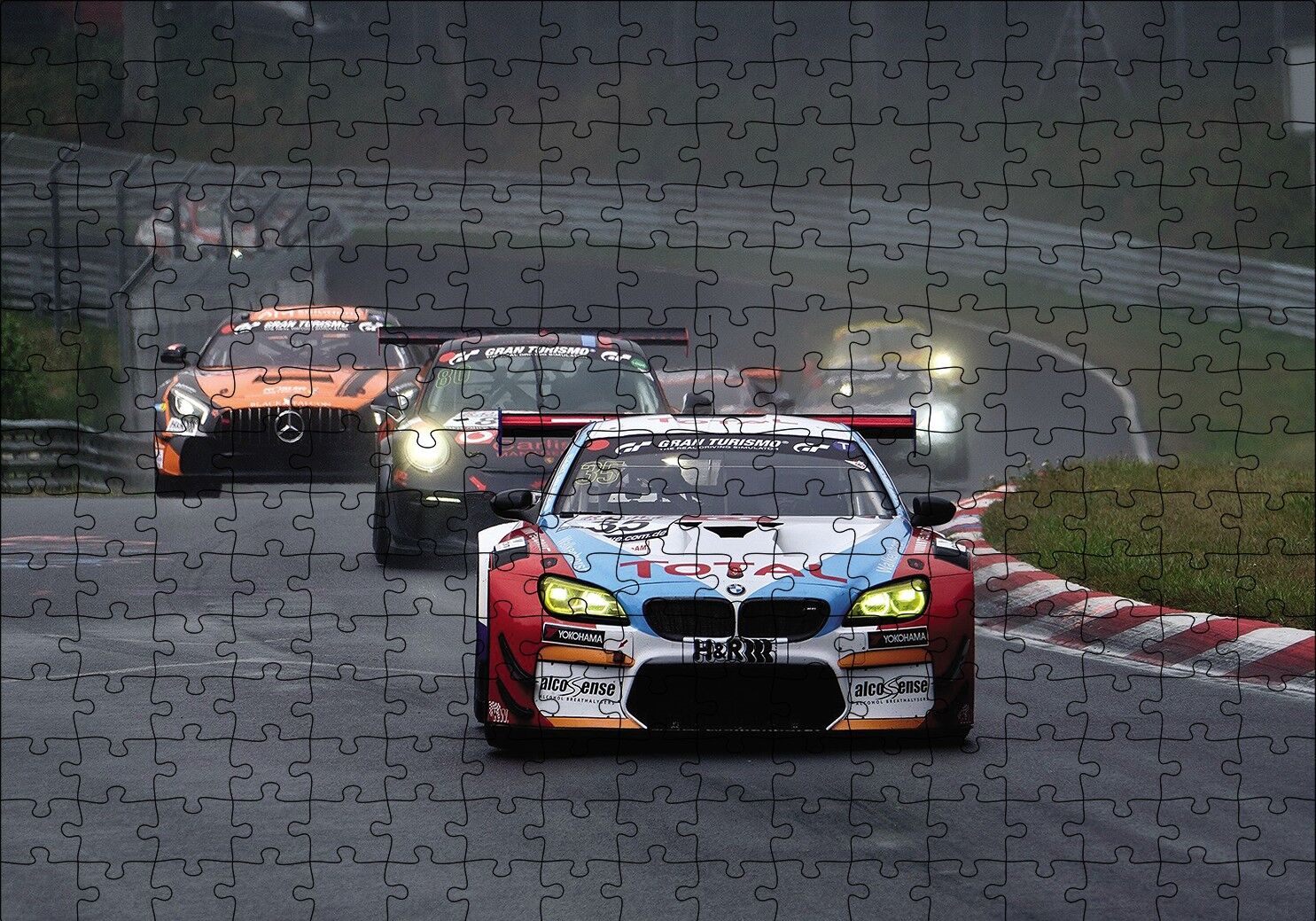 Yarış Arabaları Puzzle Yapboz MDF Ahşap 255 Parça 34 cm X 49 cm