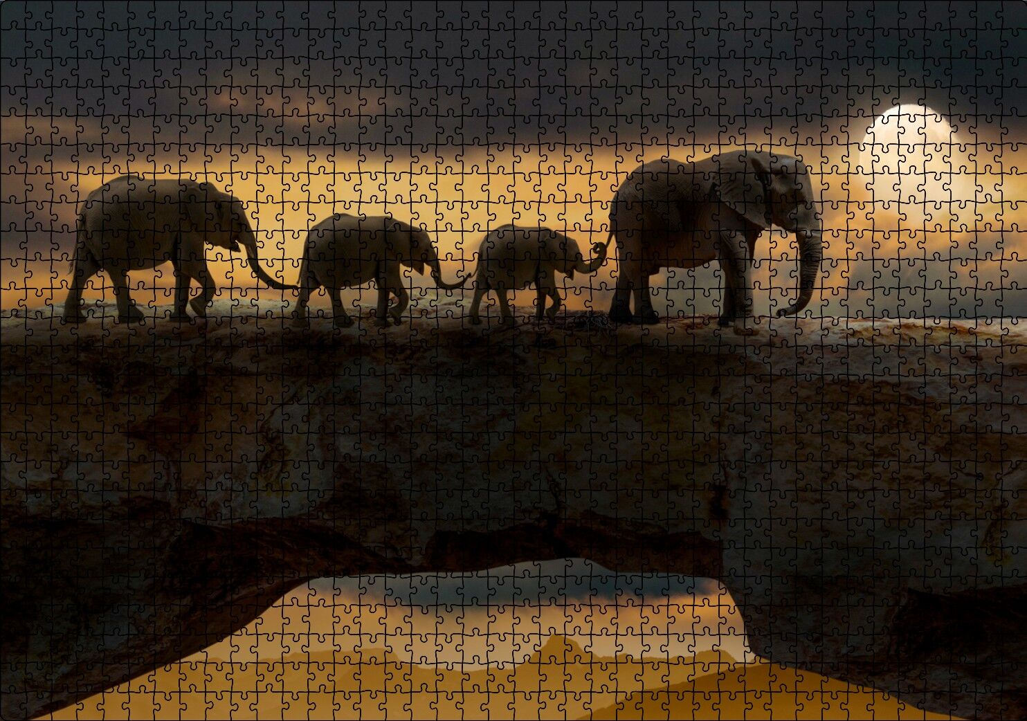 Dolunayda Yürüyen Fil Ailesi ve Bulutlar Puzzle Yapboz MDF Ahşap 1000 Parça 49 cm X 68 cm