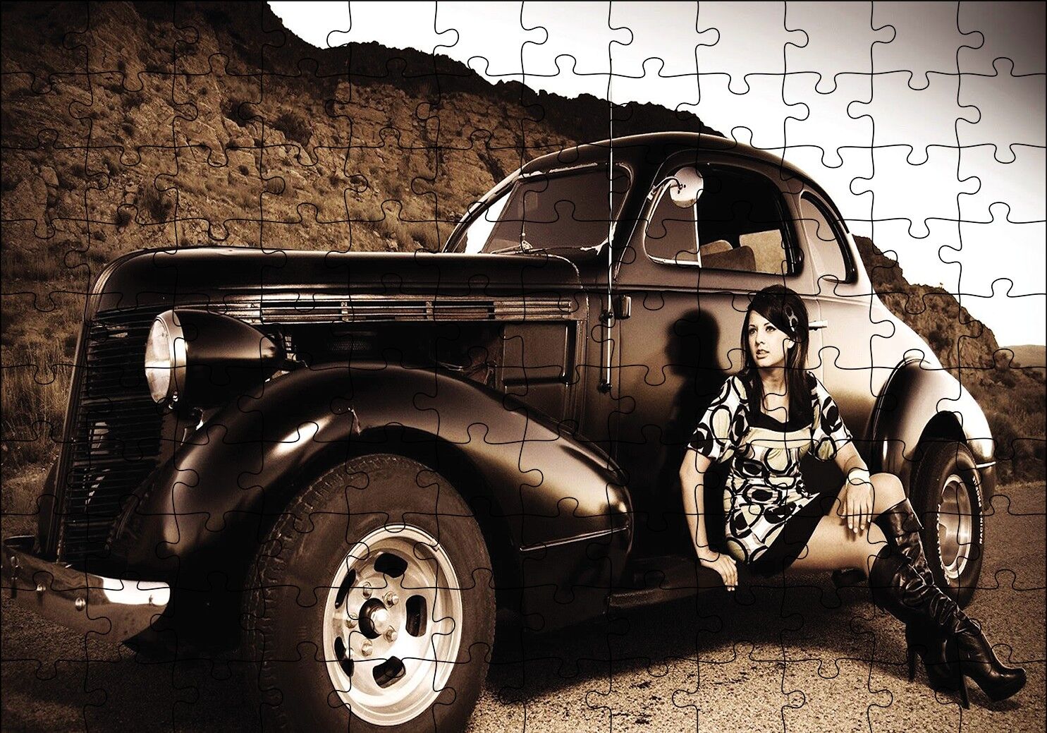 Eski Model Araba ile Kız Puzzle Yapboz MDF Ahşap