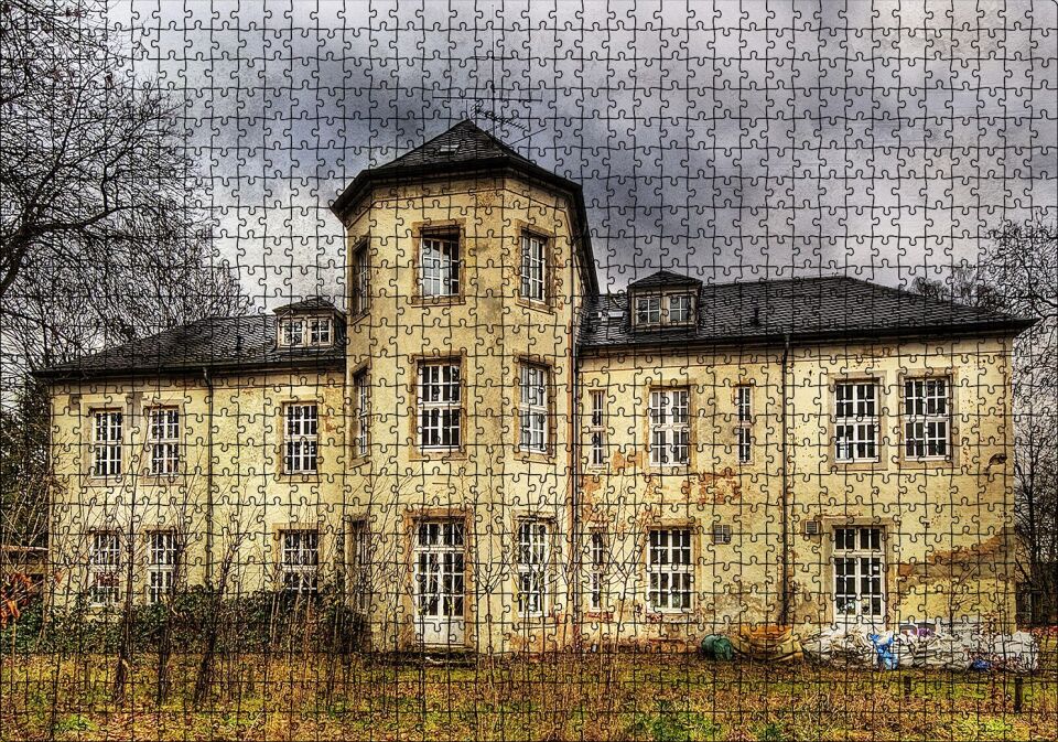 Hayaletli Terkedilmiş Şato Puzzle Yapboz MDF Ahşap 1000 Parça 49 cm X 68 cm