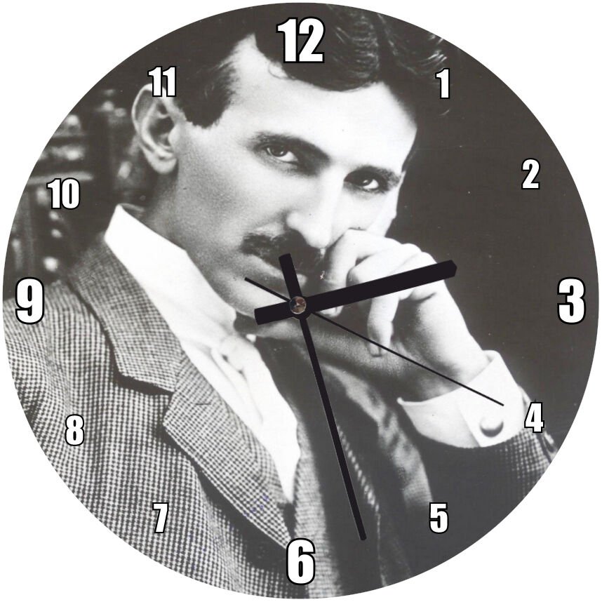 Nikola Tesla Koltukta Oturur Durumda Portresi Mdf Ahşap Duvar Saati 30 cm Çap
