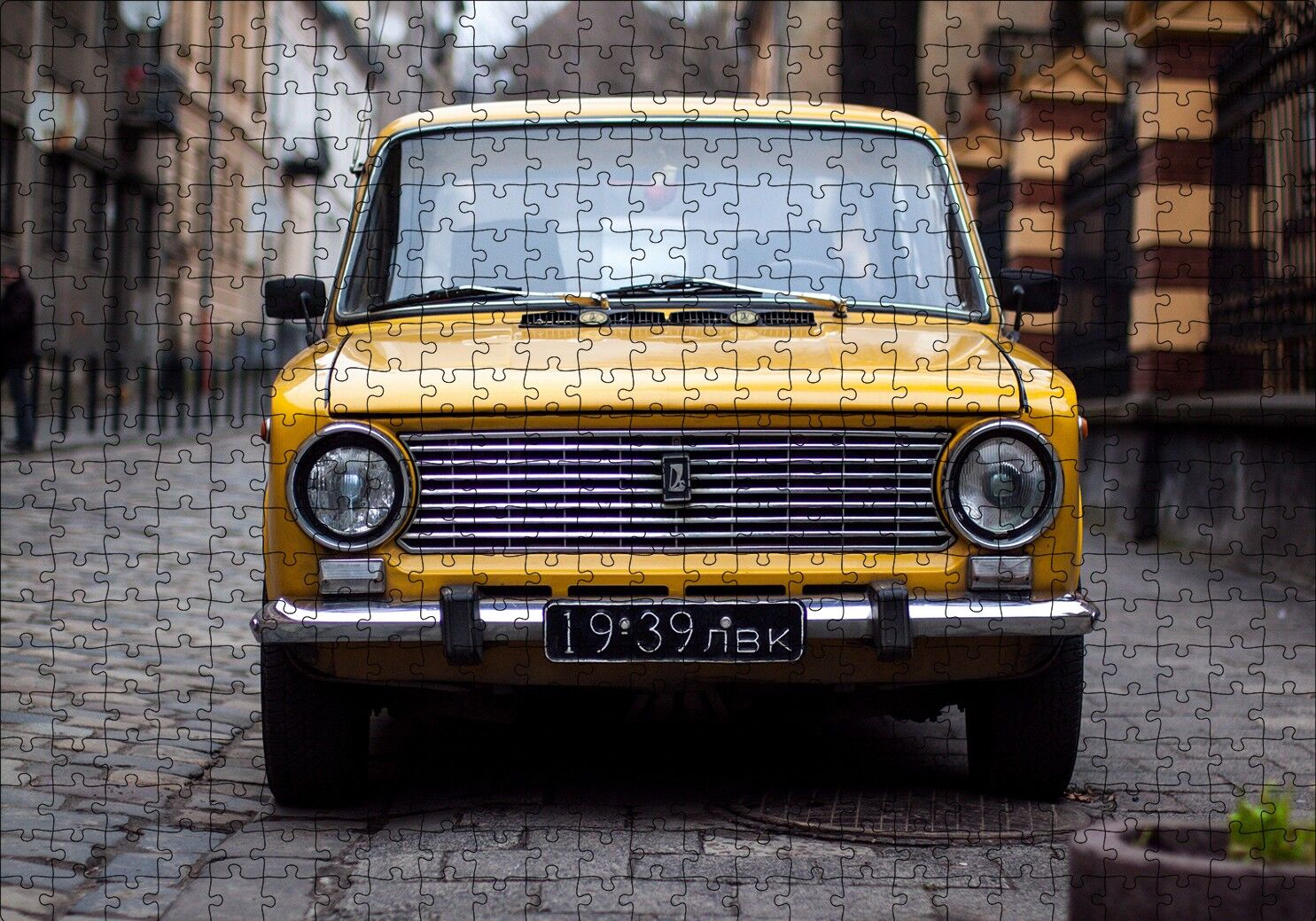 Sarı Lada Otomobil Puzzle Yapboz MDF Ahşap 500 Parça 49 cm X 68 cm